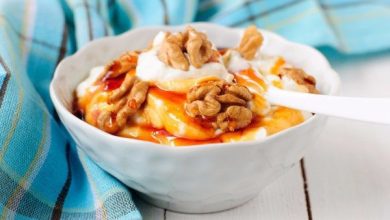 Photo of Греческий йогурт с медом и орехами