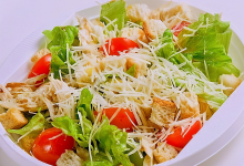 Photo of Салат Цезарь с курицей